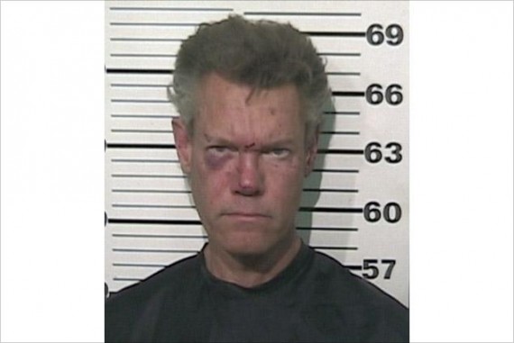 Drunk, naked country star Randy Travis in car crash 
